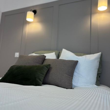 Duplex Raffine, Elegant & Climatise - La Mezz Apartment Nimes Bagian luar foto