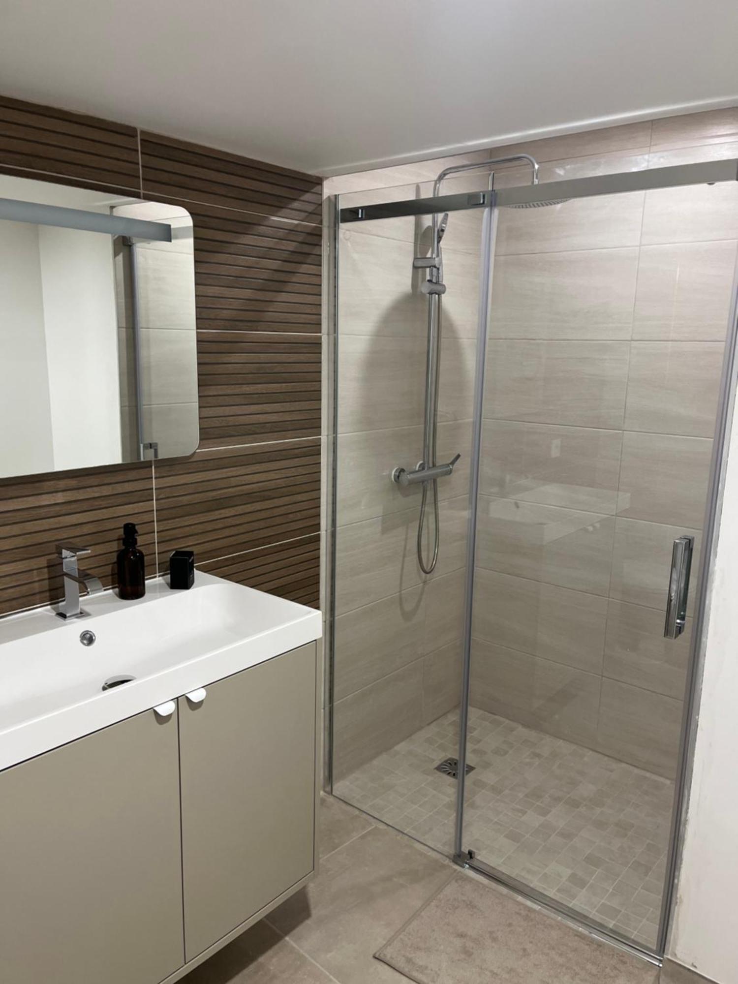 Duplex Raffine, Elegant & Climatise - La Mezz Apartment Nimes Bagian luar foto
