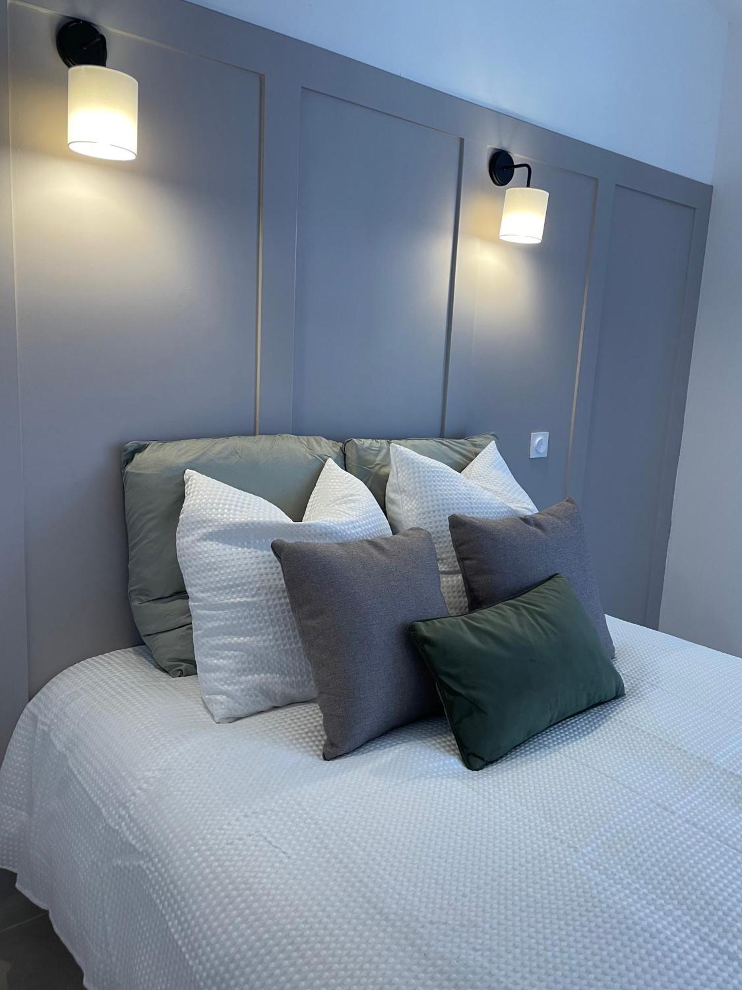 Duplex Raffine, Elegant & Climatise - La Mezz Apartment Nimes Bagian luar foto